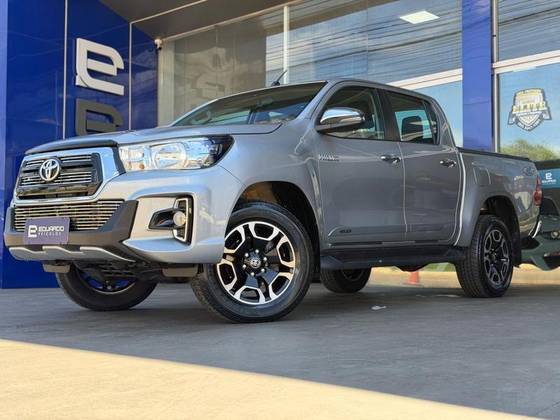 TOYOTA HILUX 2.8 SRV 4X4 CD 16V DIESEL 4P AUTOMÁTICO